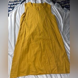 Mustard Yellow Tunic unbranded (Medium) 34 length vneck